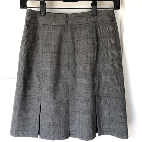 Ann Taylor Loft skirt - Picture 2 of 3